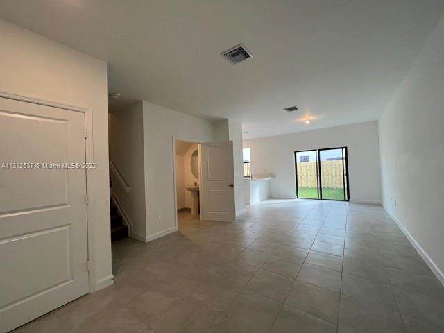 24664 119th Pl - Photo 1