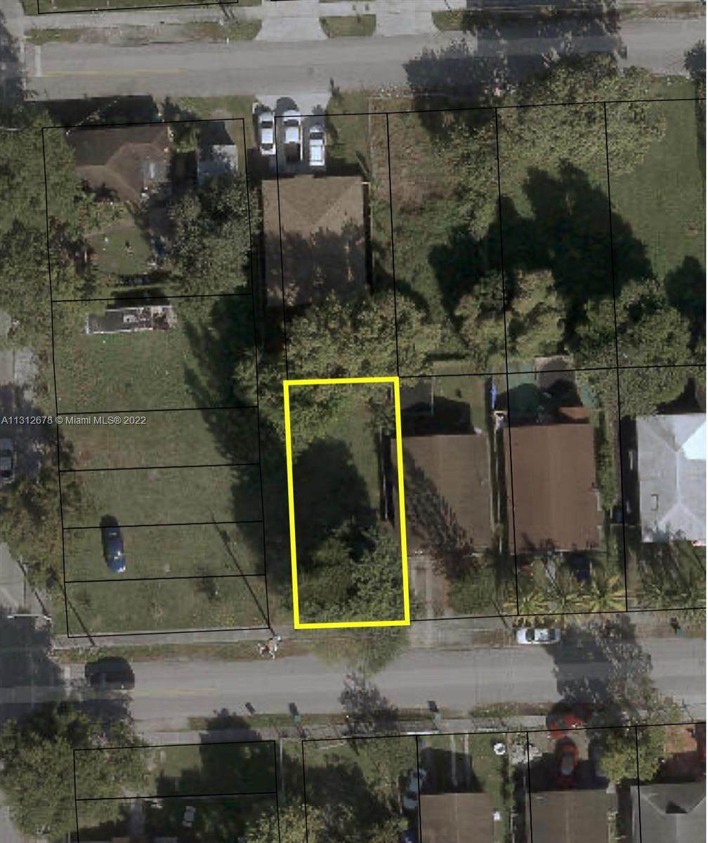 1789 68th St - Photo 1