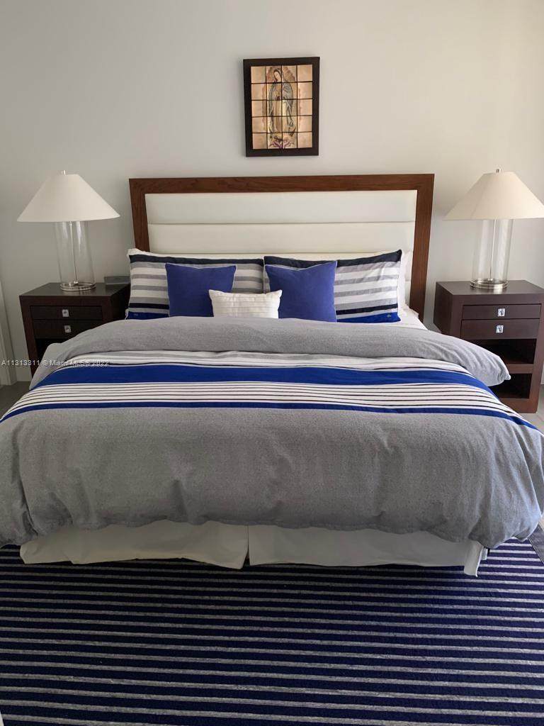 721 Crandon Blvd - Photo 1