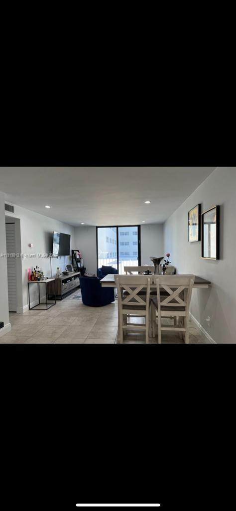4301 Collins Ave - Photo 1