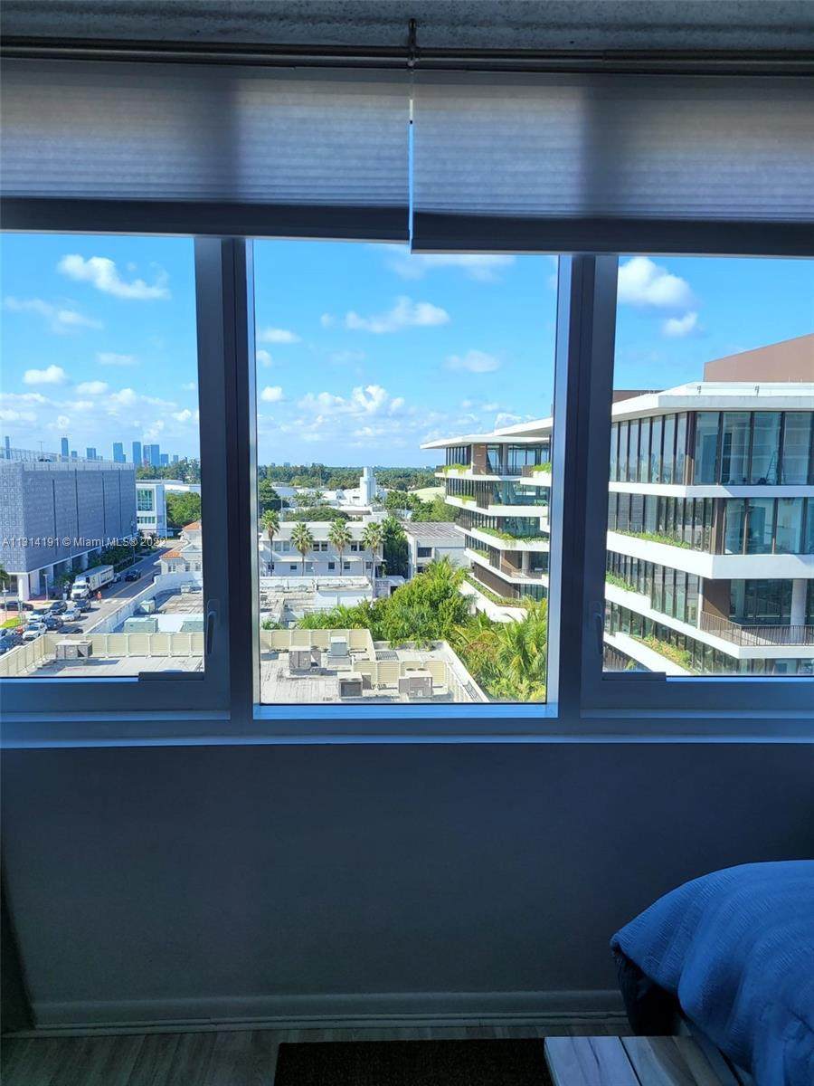 2301 Collins Ave - Photo 1