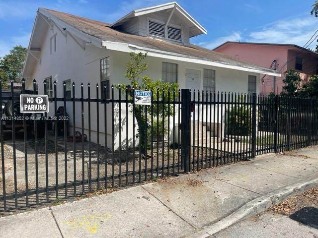 127 7th Ave - Photo 1
