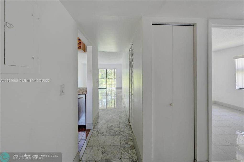 880 207th Ter - Photo 1