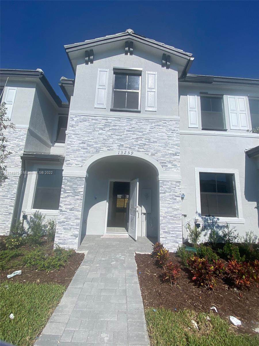 13259 286th St - Photo 1