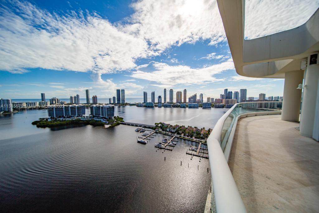7000 Island Blvd - Photo 1