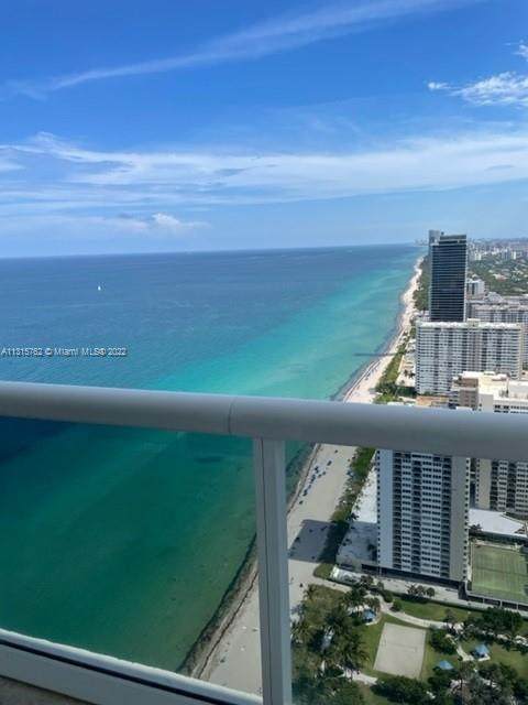 1830 Ocean Dr - Photo 1