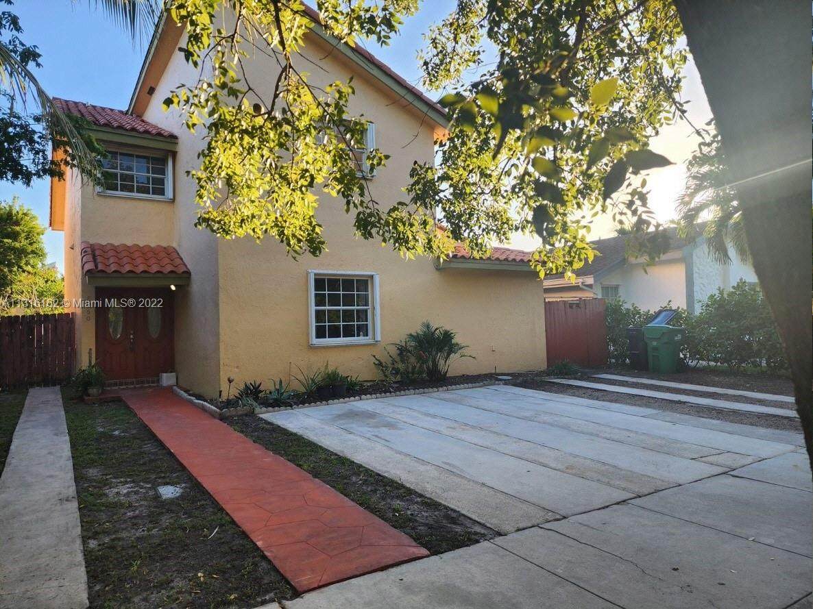 8960 4th Ln - Photo 1