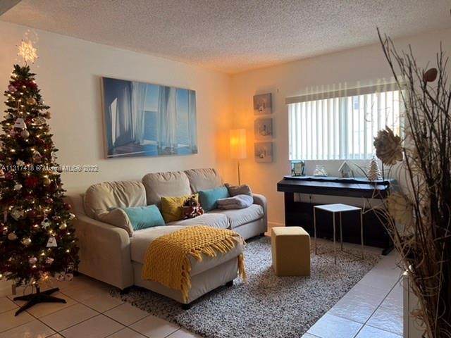 8270 149th Ct - Photo 1
