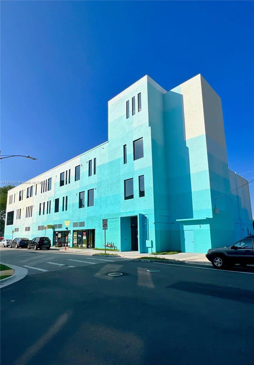 1900 Miami Ct - Photo 1