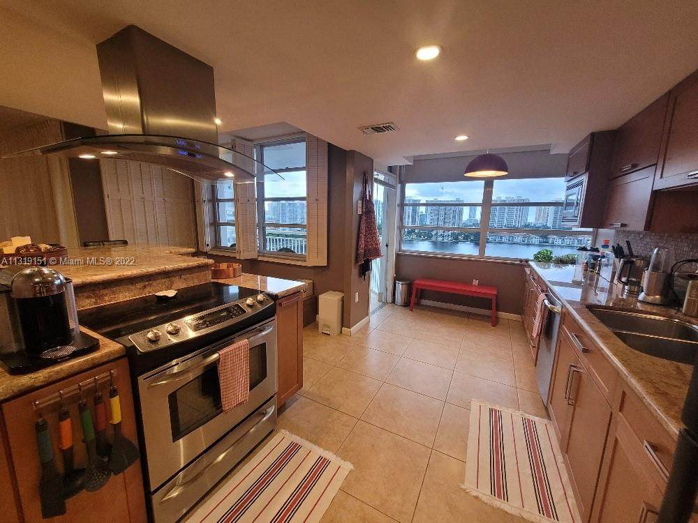 18041 Biscayne Blvd - Photo 1