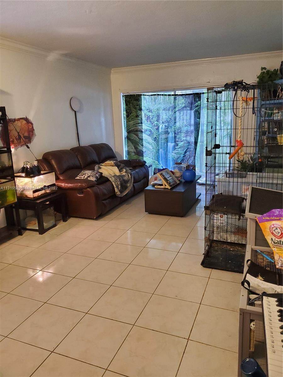 940 170th St - Photo 1