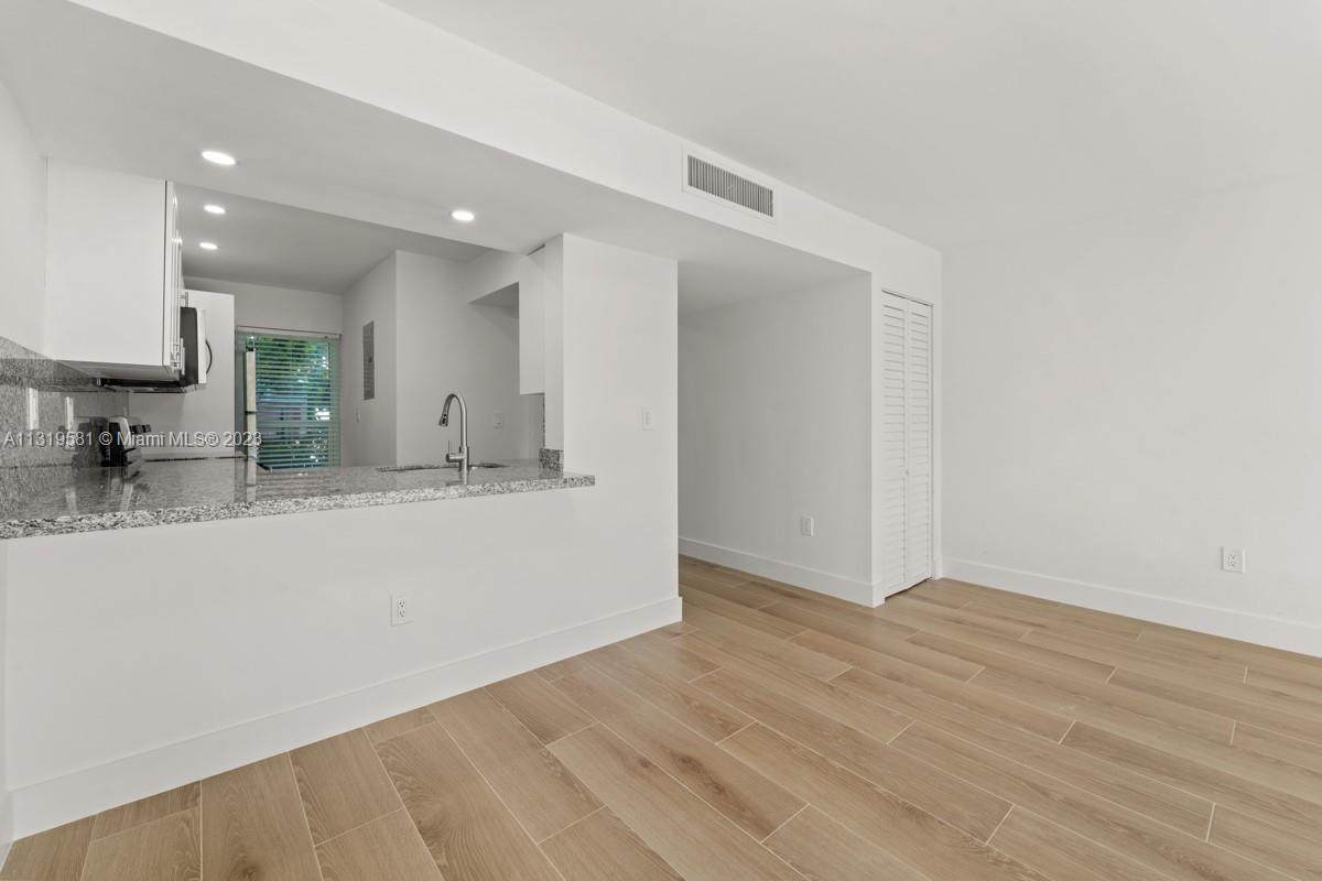 606 107th Ave - Photo 1