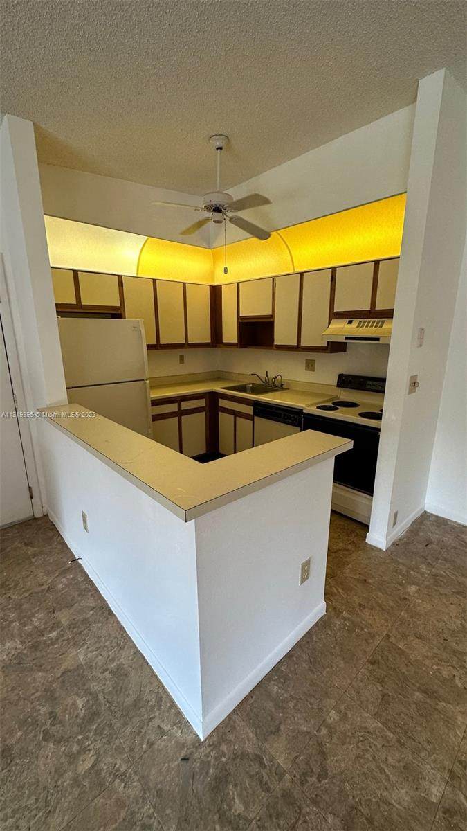 10947 Clairmont Cir - Photo 1