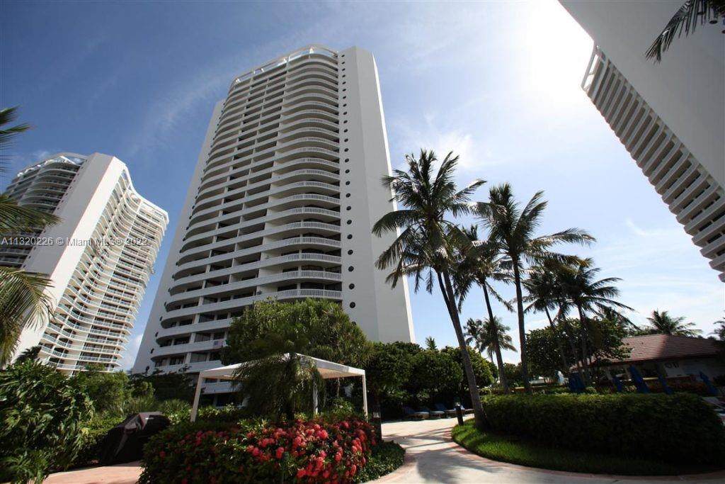 1000 Island Blvd - Photo 1