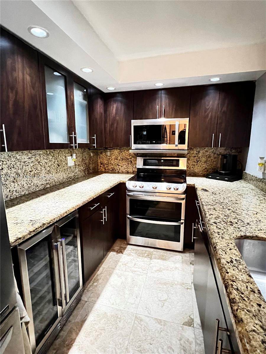 800 Miami Ave - Photo 1