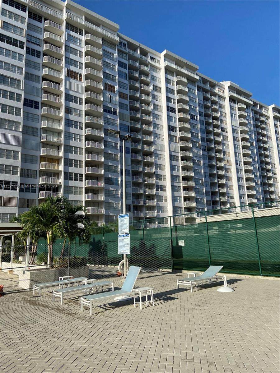 18031 Biscayne Blvd - Photo 1