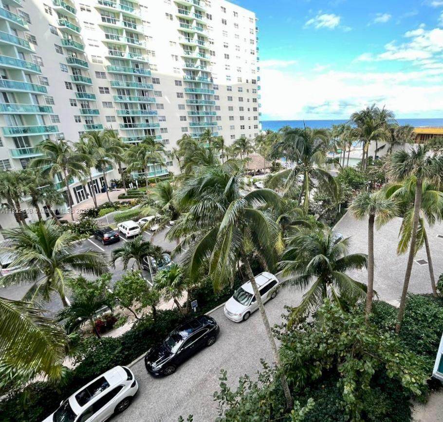 4001 Ocean Dr - Photo 1