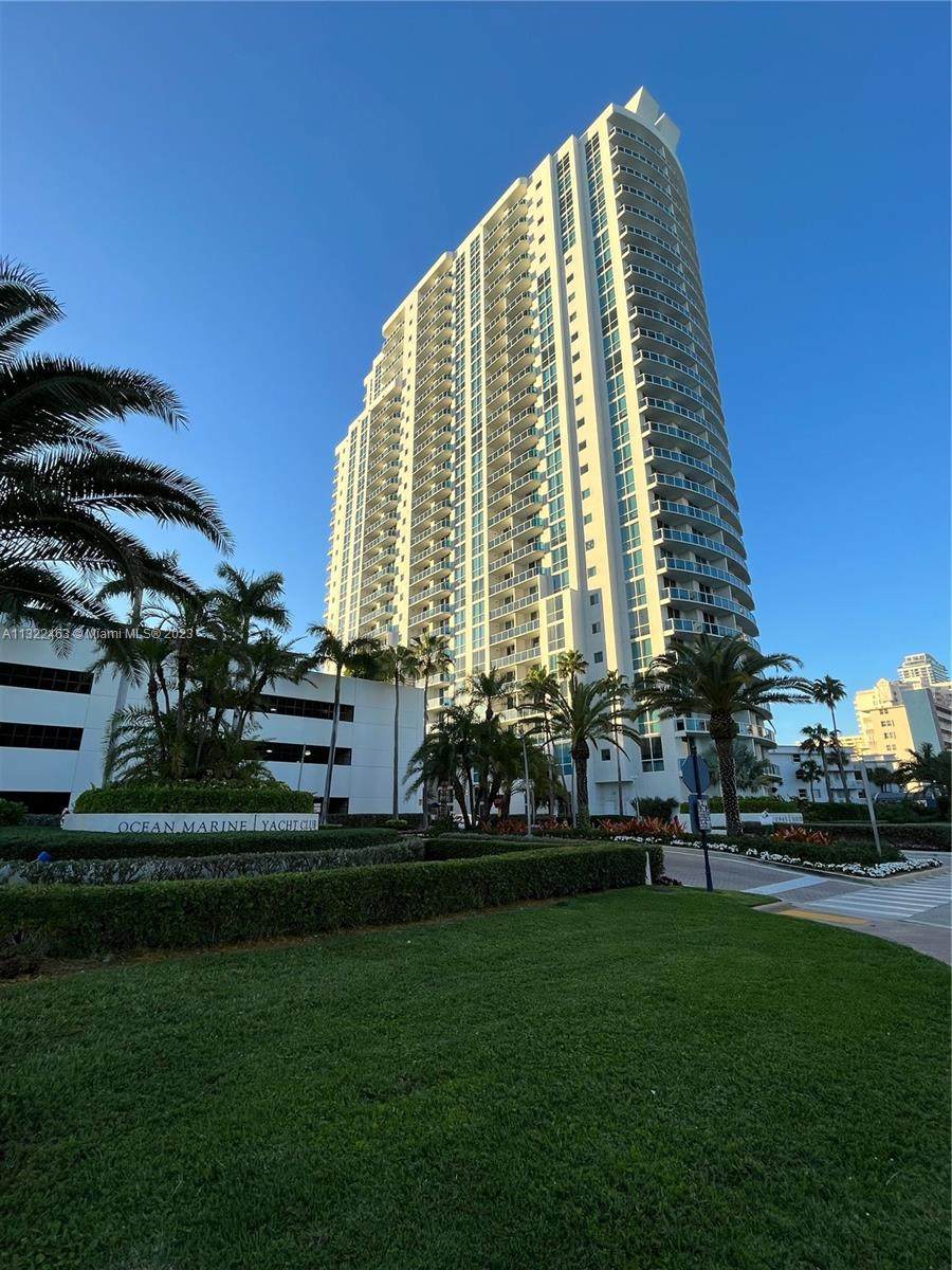 1945 Ocean Dr - Photo 1