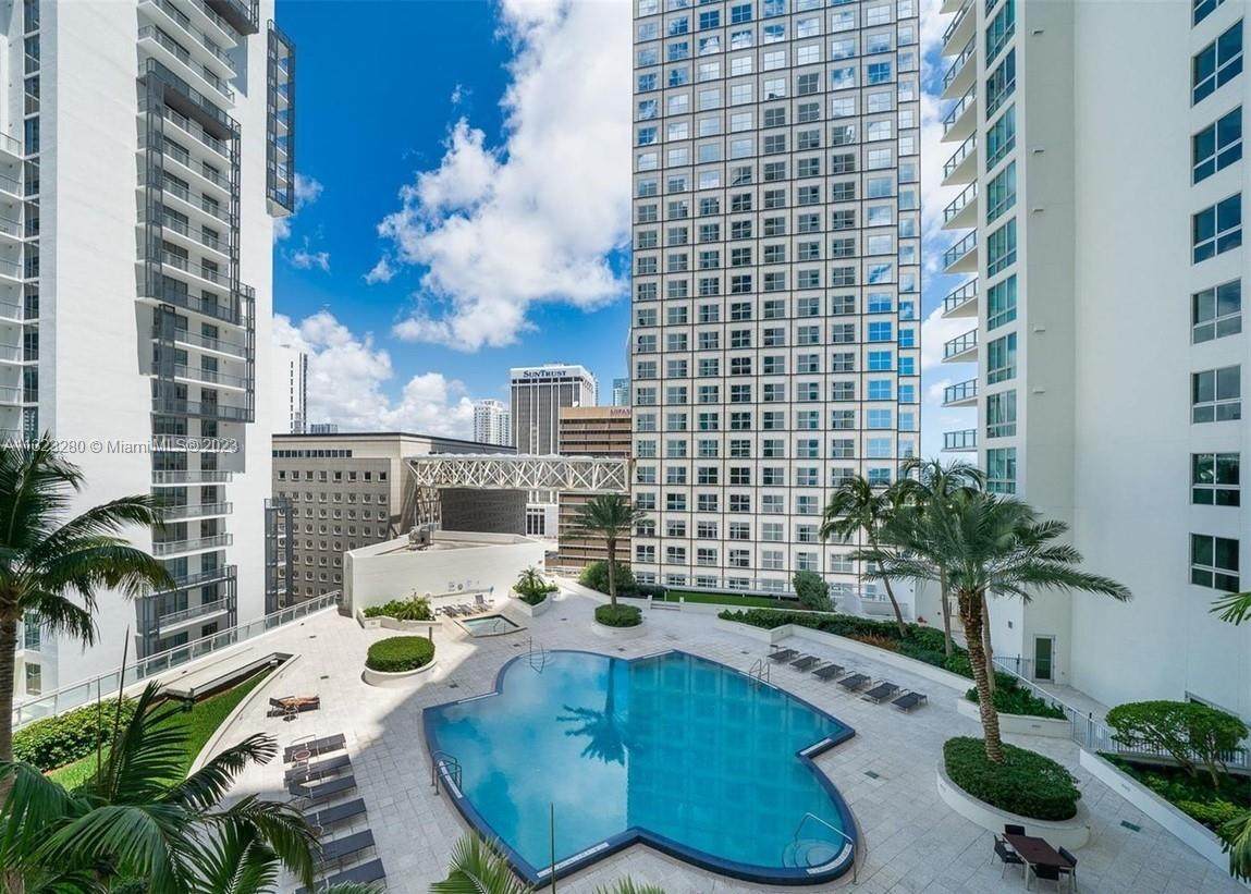 300 Biscayne Blvd - Photo 1