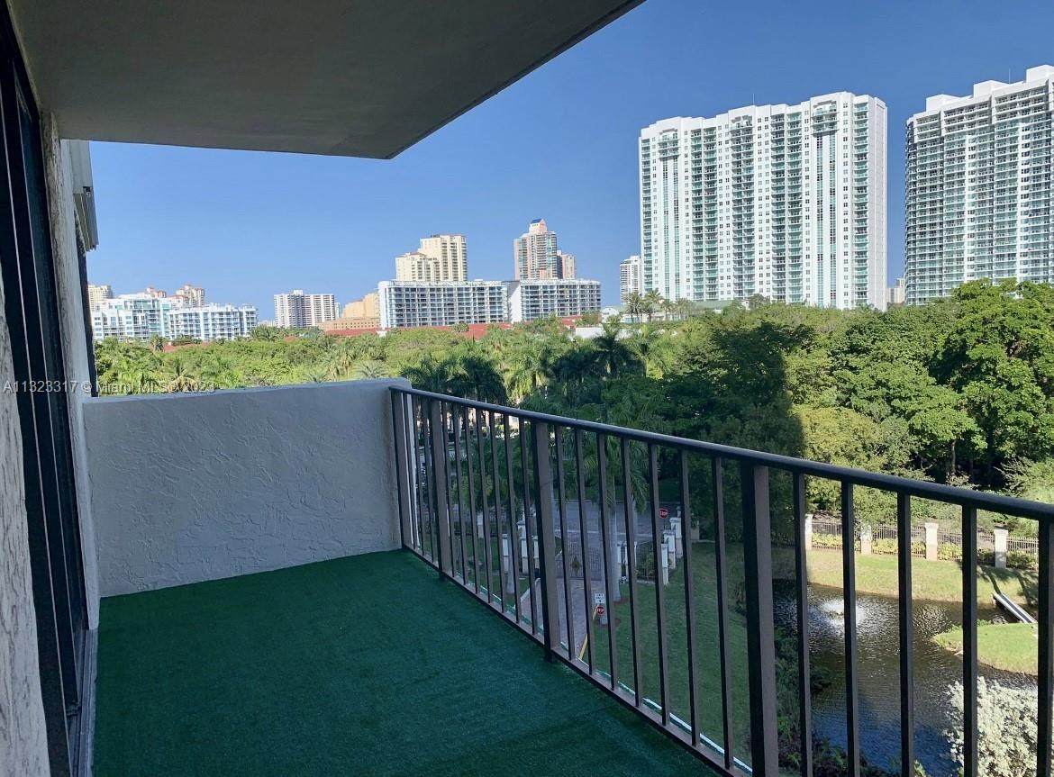 18181 31st Ct - Photo 1