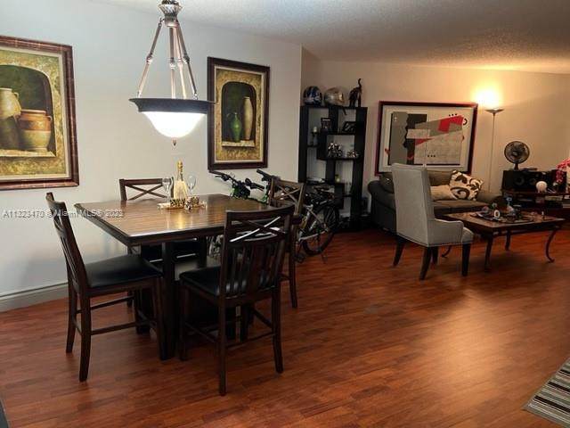 10854 Kendall Dr - Photo 1