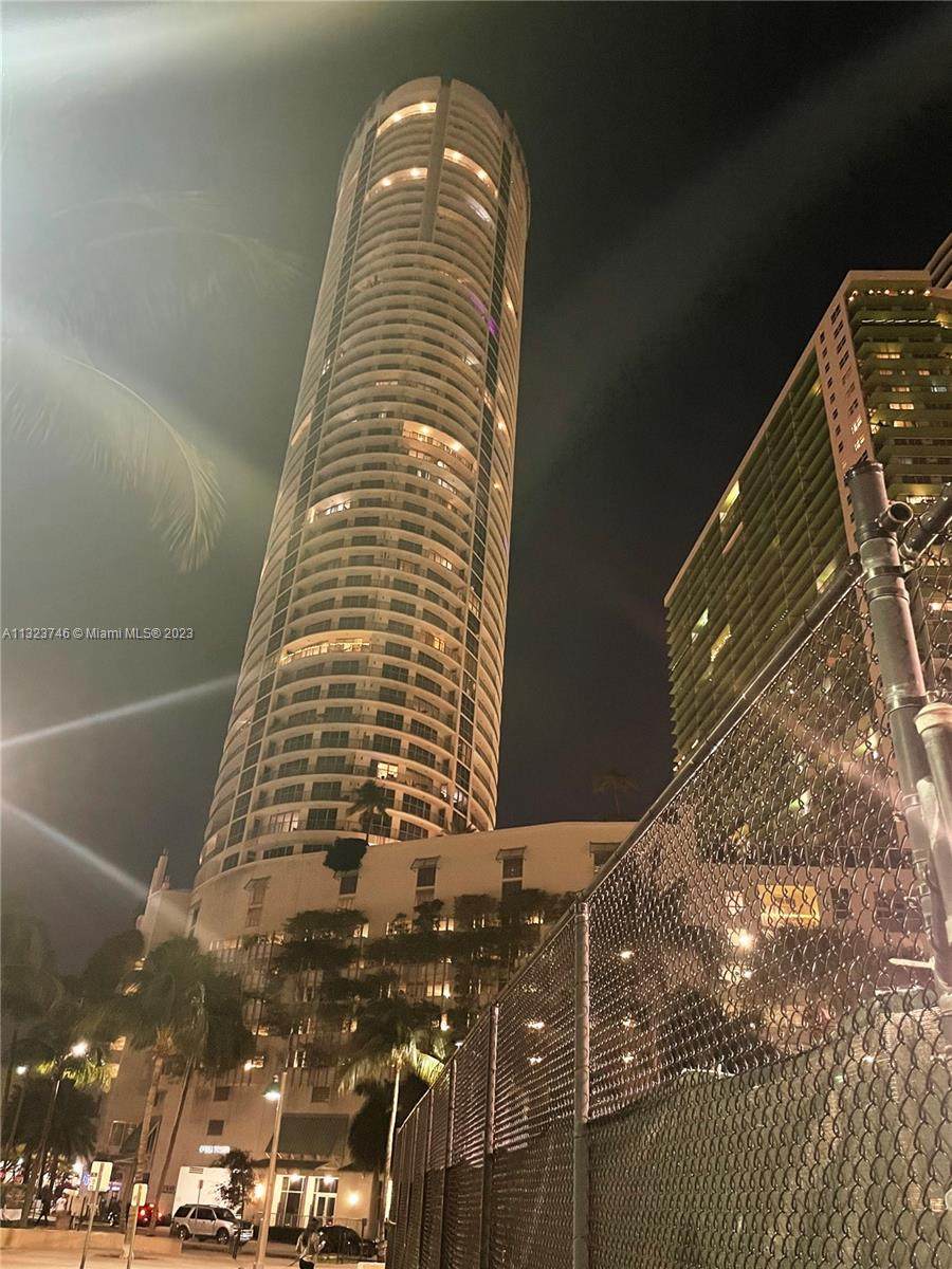 1750 Bayshore Dr - Photo 1