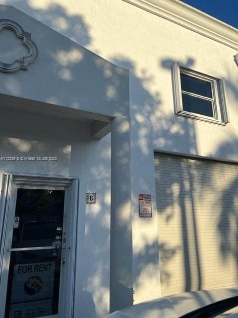 10171 58th St - Photo 1