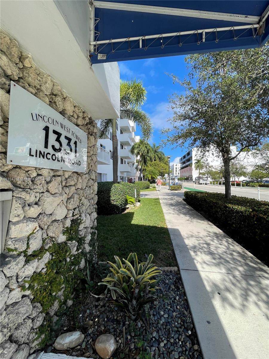 1331 Lincoln Rd - Photo 1