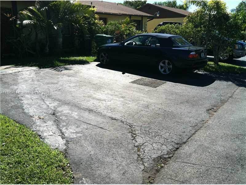 6541 147th Ct - Photo 1