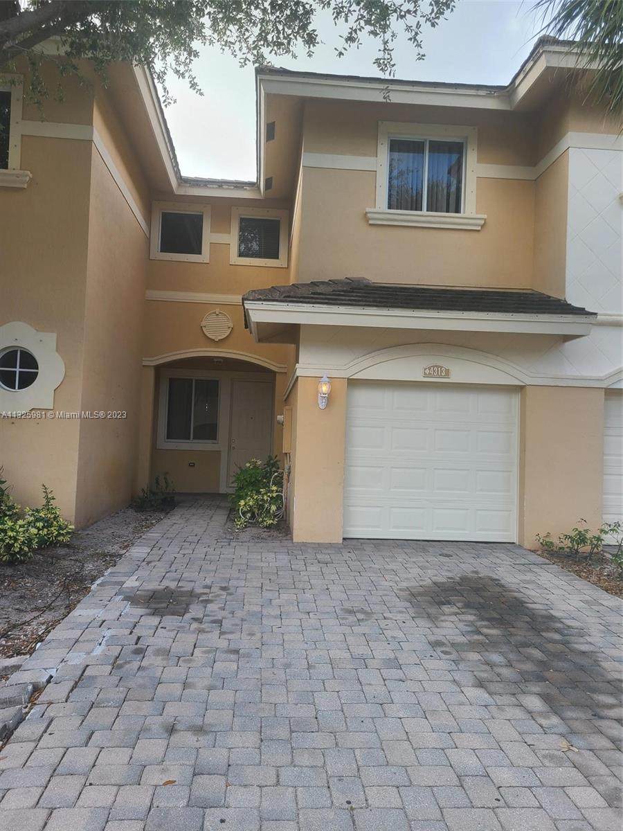 4313 Berkshire Wharf Dr - Photo 1
