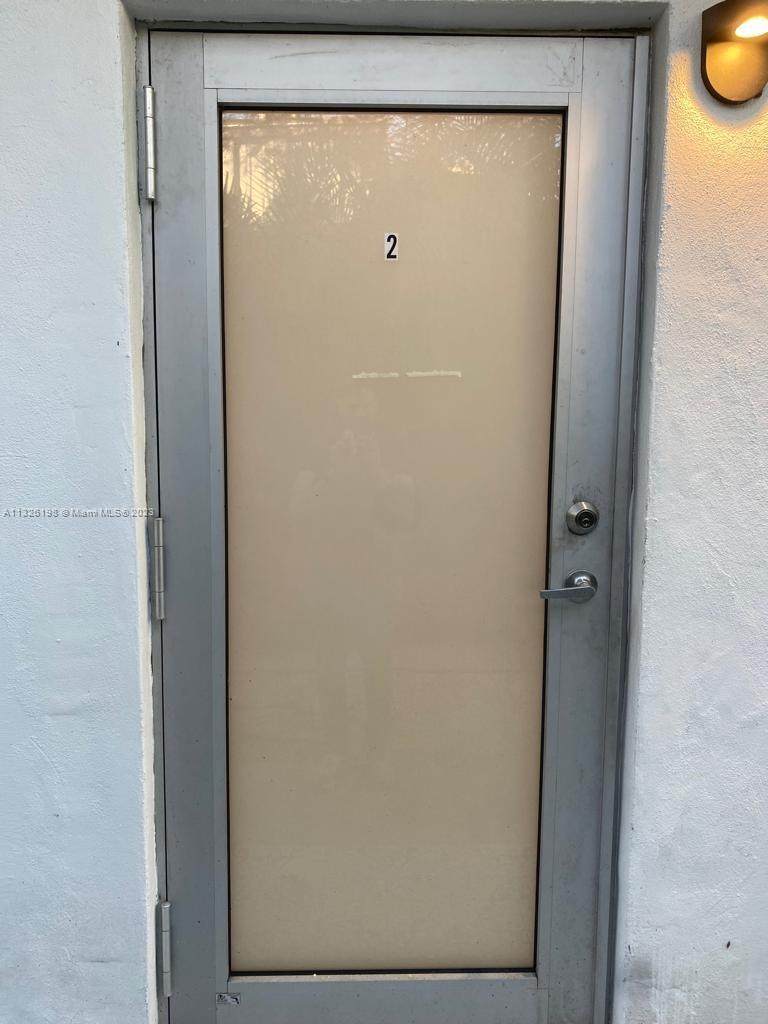 666 35th St - Photo 1