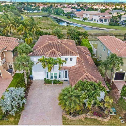 1227 Creekside Dr - Photo 1