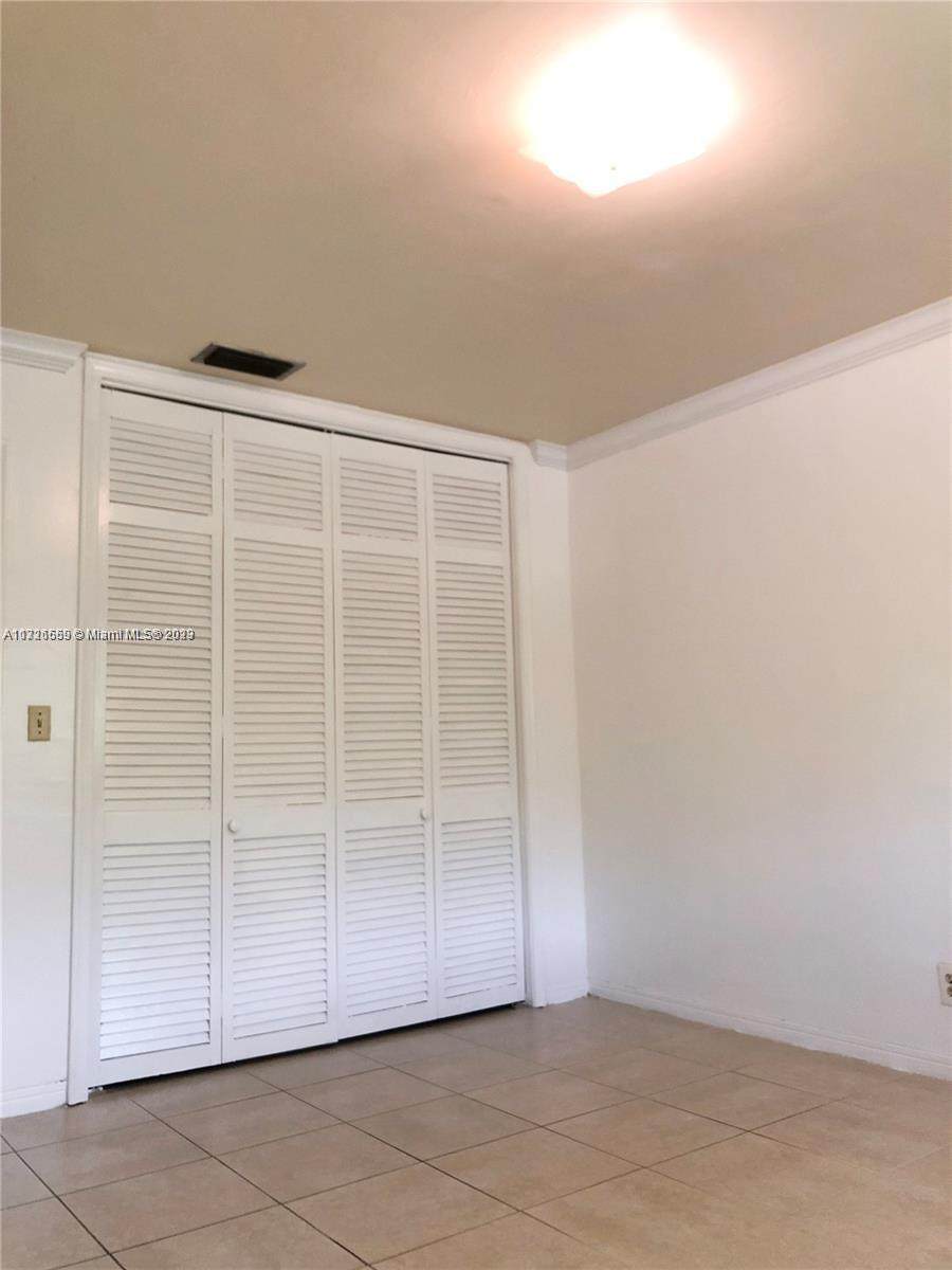 2641 Polk St - Photo 1