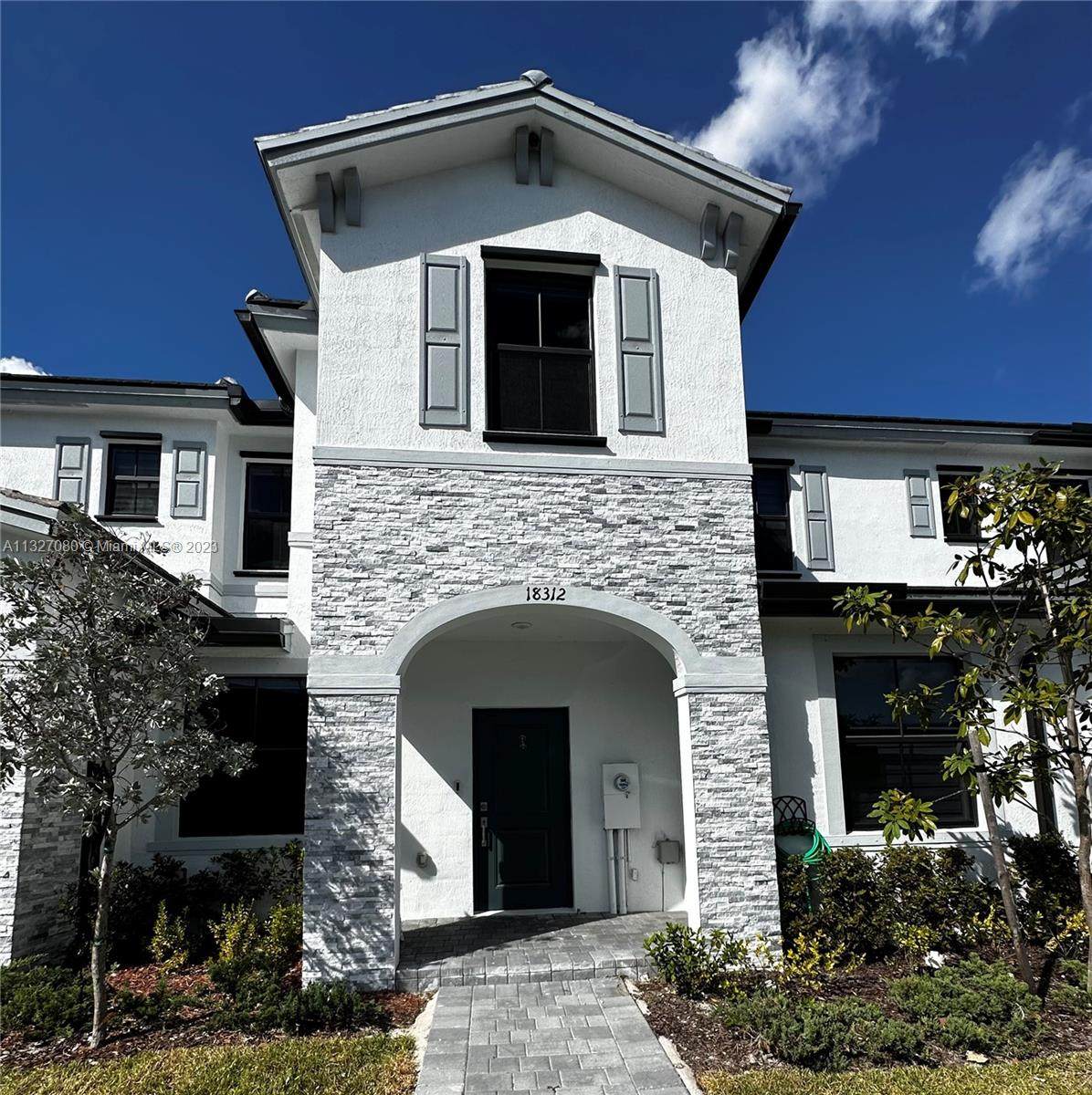 18312 148th Rd - Photo 1
