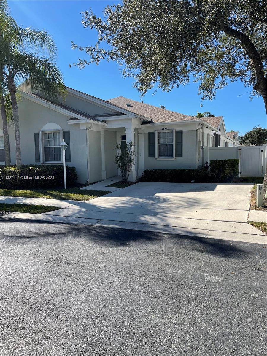 5893 Plum Harbor Cir - Photo 1