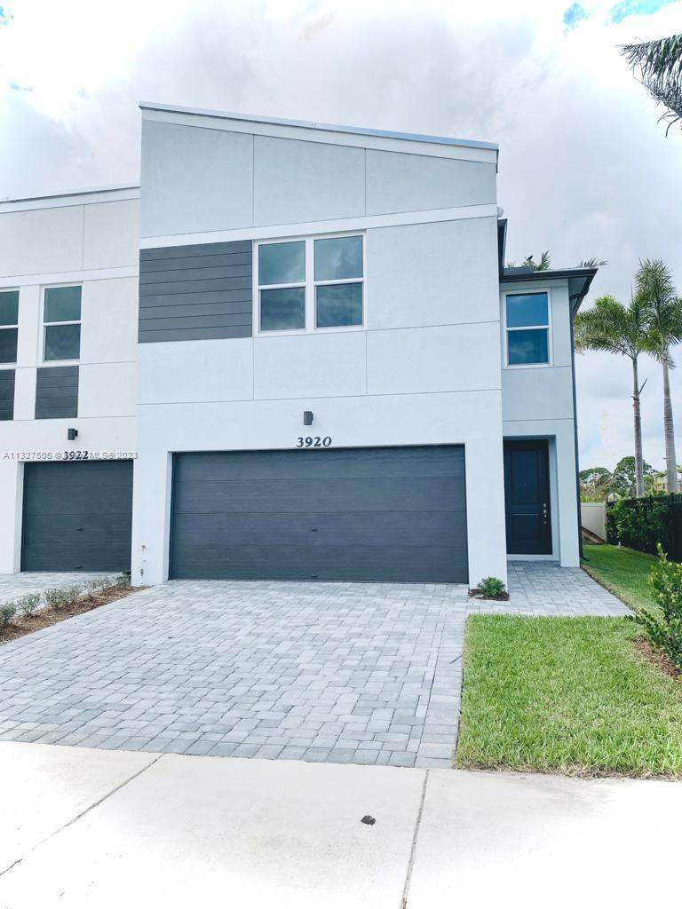 3920 Caladium Court - Photo 1