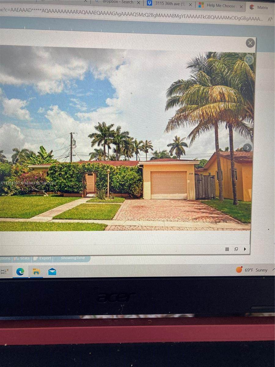 2104 14th Ct - Photo 1