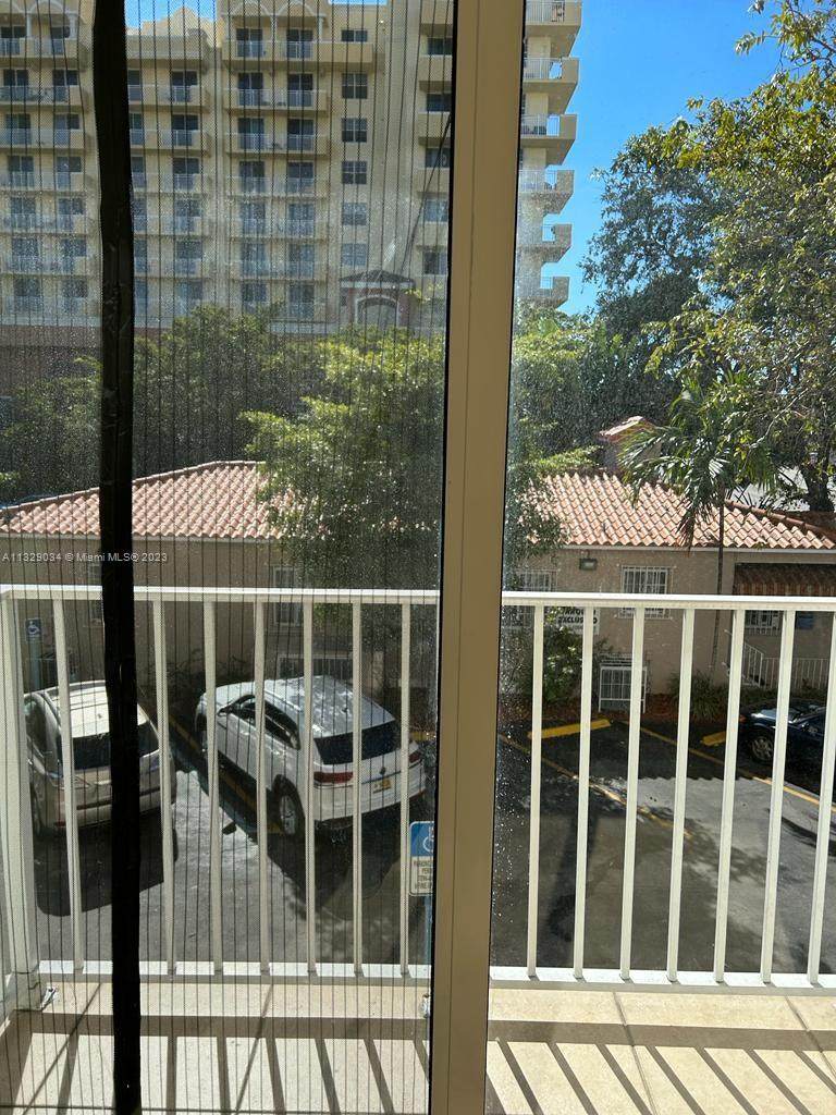 115 42 - Photo 1