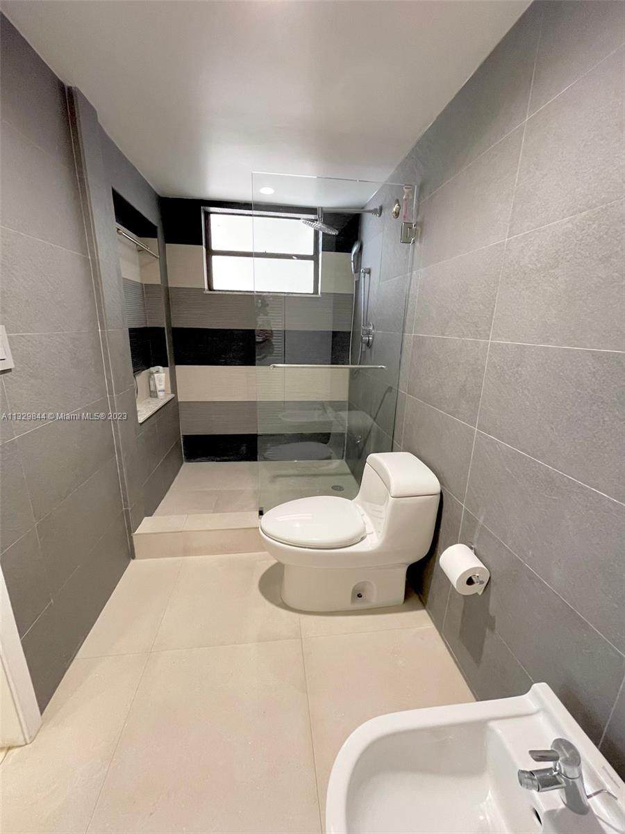 101 Ocean Lane Dr - Photo 1