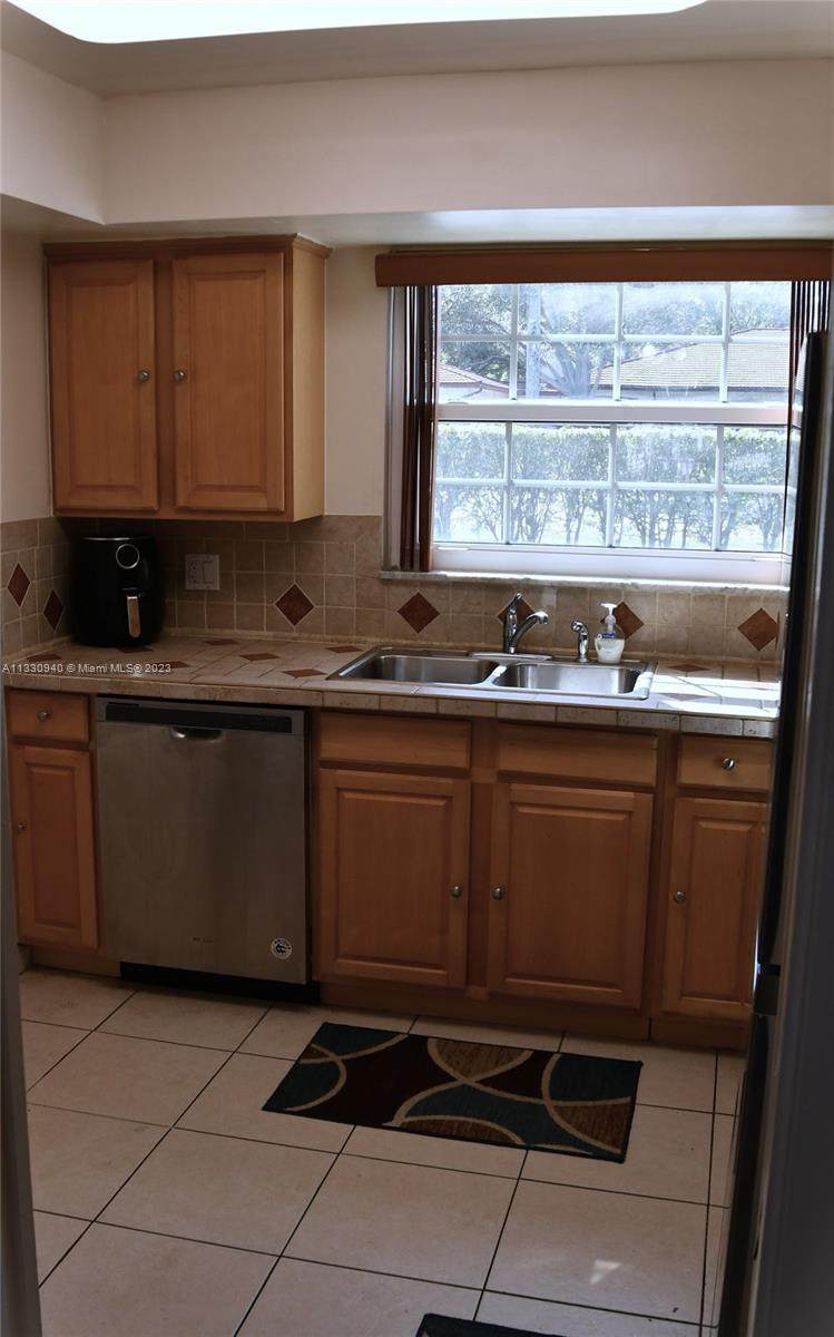 380 69th Ave - Photo 1