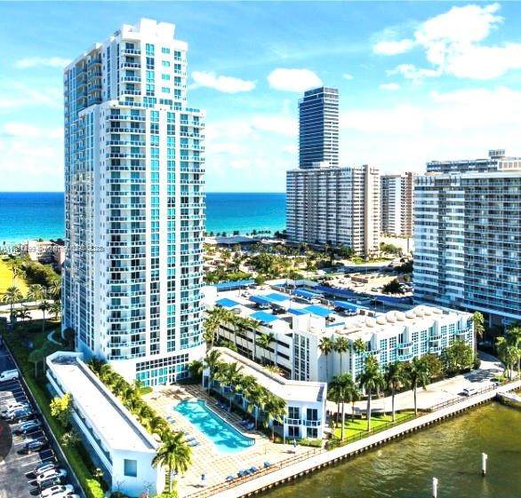 1945 Ocean Dr - Photo 1