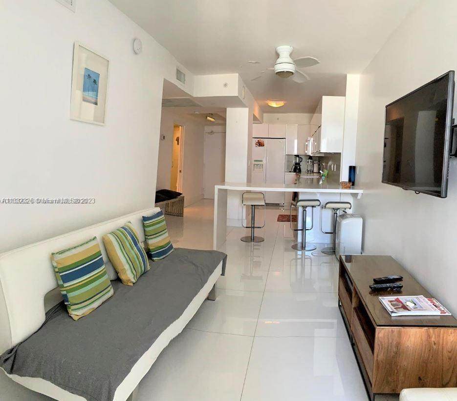100 Lincoln Rd - Photo 1