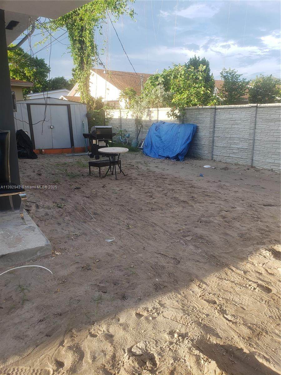 https://bt-photos.global.ssl.fastly.net/miami/orig_boomver_1_A11392942-2.jpg