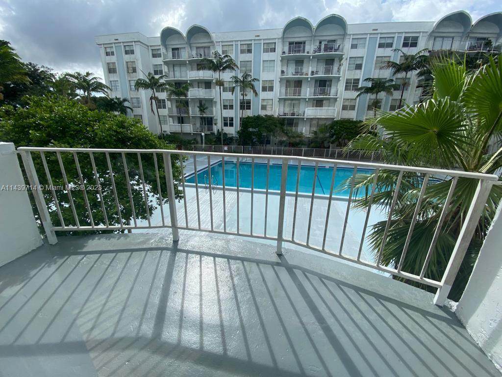 https://bt-photos.global.ssl.fastly.net/miami/orig_boomver_1_A11439714-2.jpg