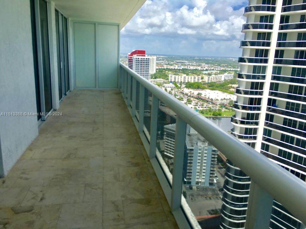 https://bt-photos.global.ssl.fastly.net/miami/orig_boomver_1_A11513388-2.jpg