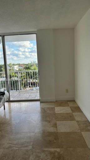 https://bt-photos.global.ssl.fastly.net/miami/orig_boomver_1_A11520453-2.jpg