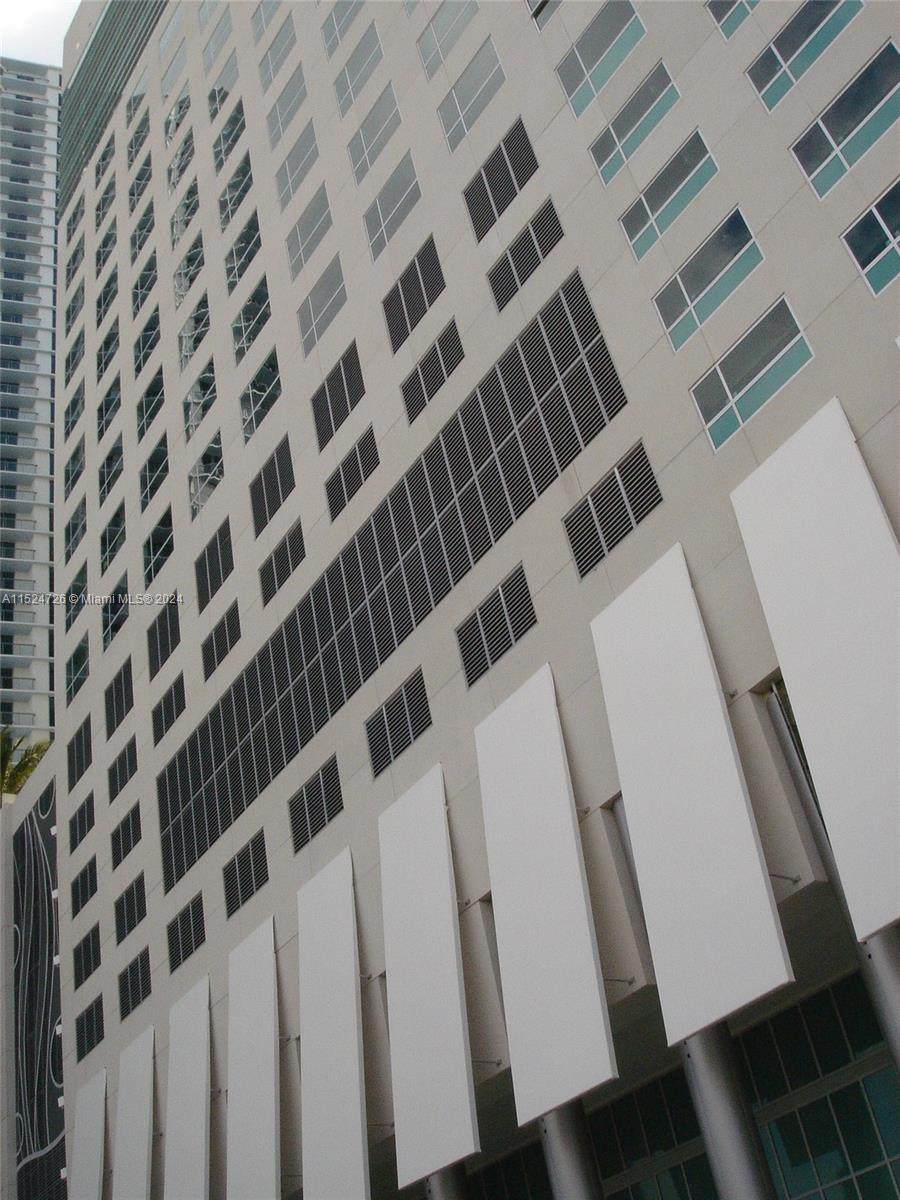https://bt-photos.global.ssl.fastly.net/miami/orig_boomver_1_A11524726-2.jpg