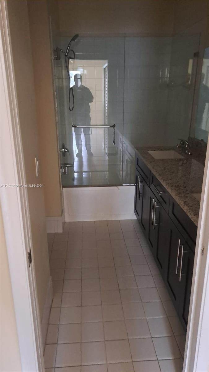 https://bt-photos.global.ssl.fastly.net/miami/orig_boomver_1_A11532565-2.jpg