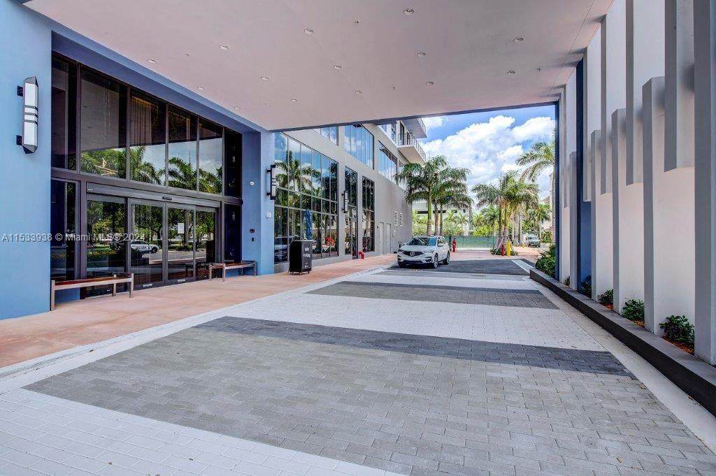 https://bt-photos.global.ssl.fastly.net/miami/orig_boomver_1_A11533938-2.jpg