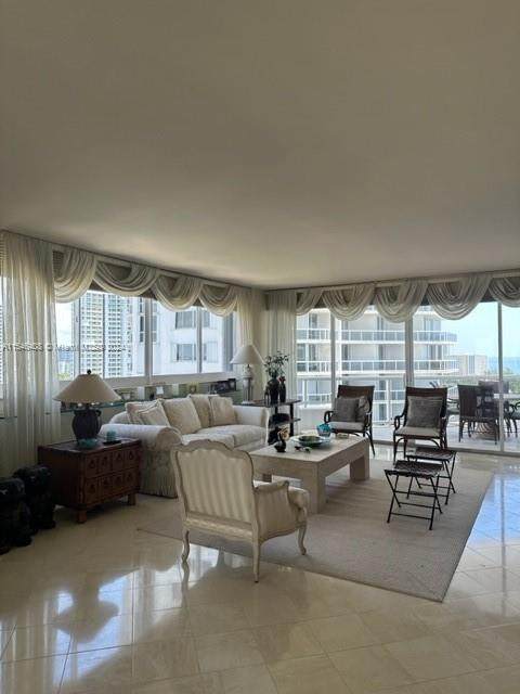 https://bt-photos.global.ssl.fastly.net/miami/orig_boomver_1_A11546408-2.jpg